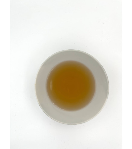 Tasse de thé oolong oriental beauty taïwanais